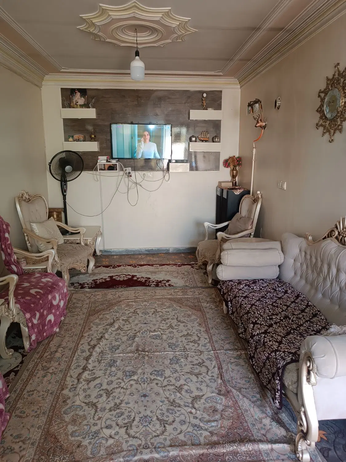 خانه دو طبقه واقع در قلعه میر