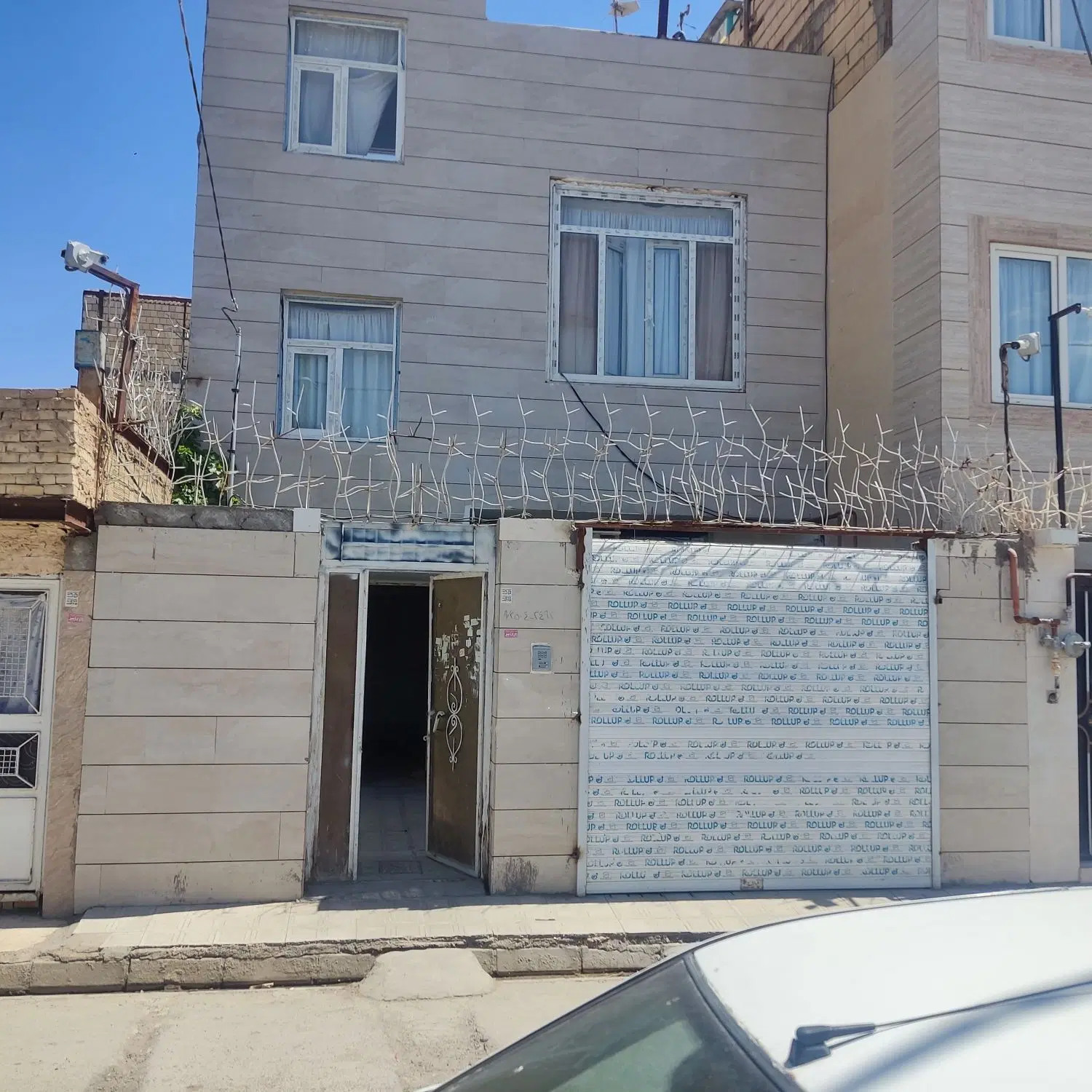 آپارتمان ۸۵ متری  با حیاط وپشتبانم مشاع
