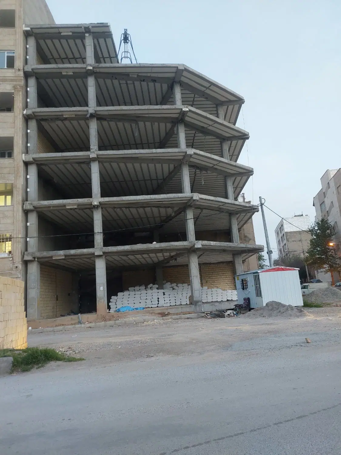 زمین مسکونی