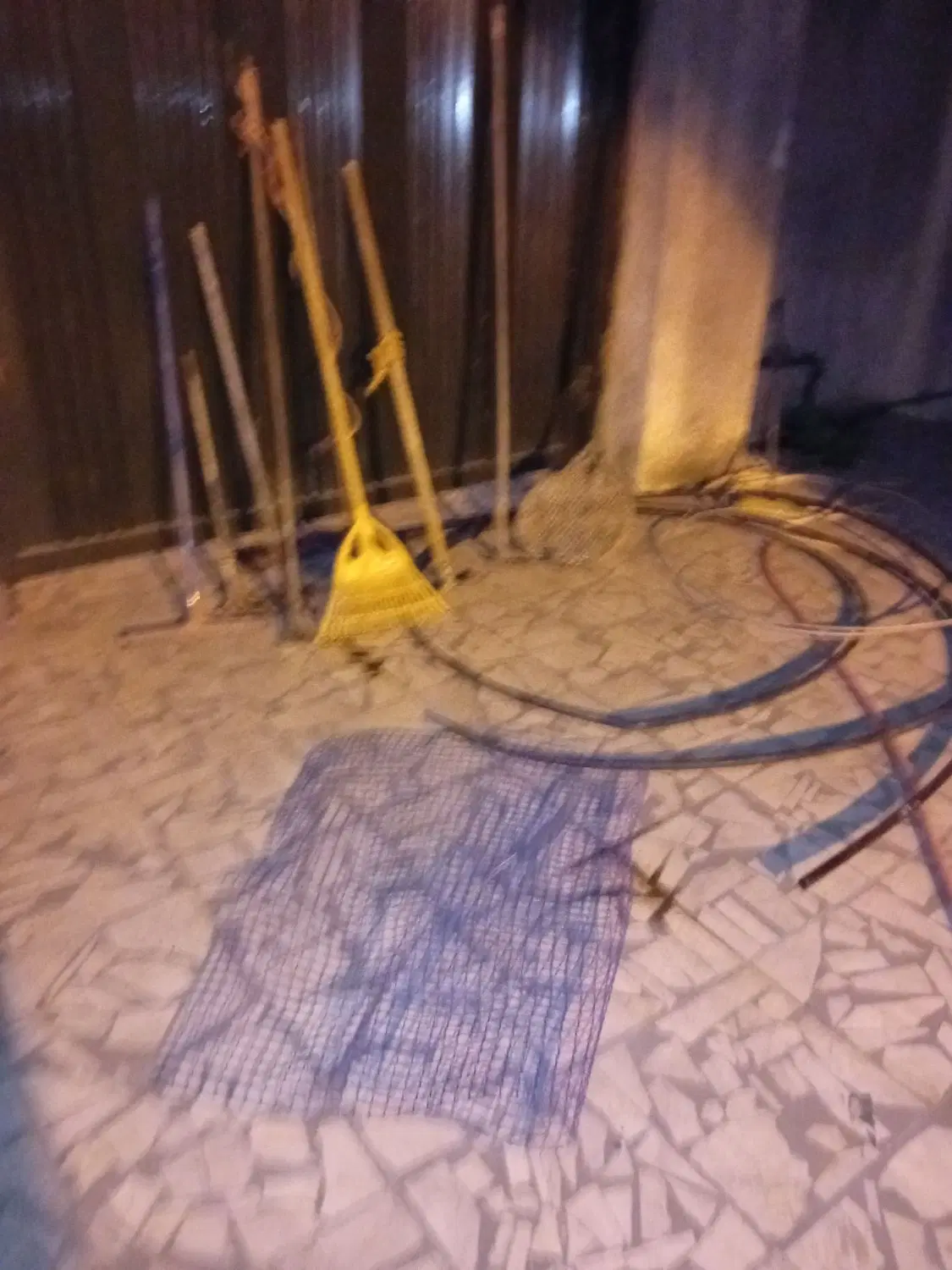 ۲۱۶متر زمین با کاربری ساخت