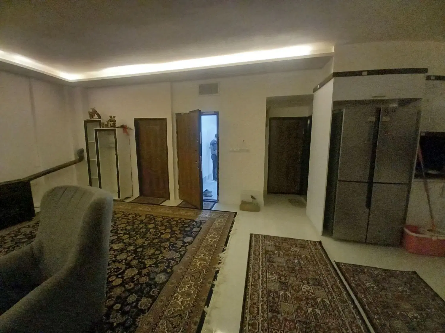 واحد اپارتمان ۳ خوابه بزرگ تمیز