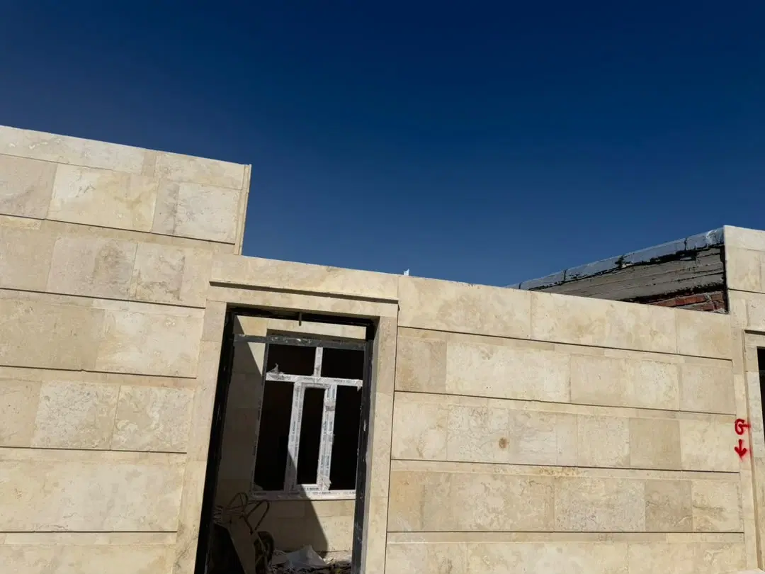حیاط مسکونی  ۸۵متر  شادبادمشایخ  نوساخت
