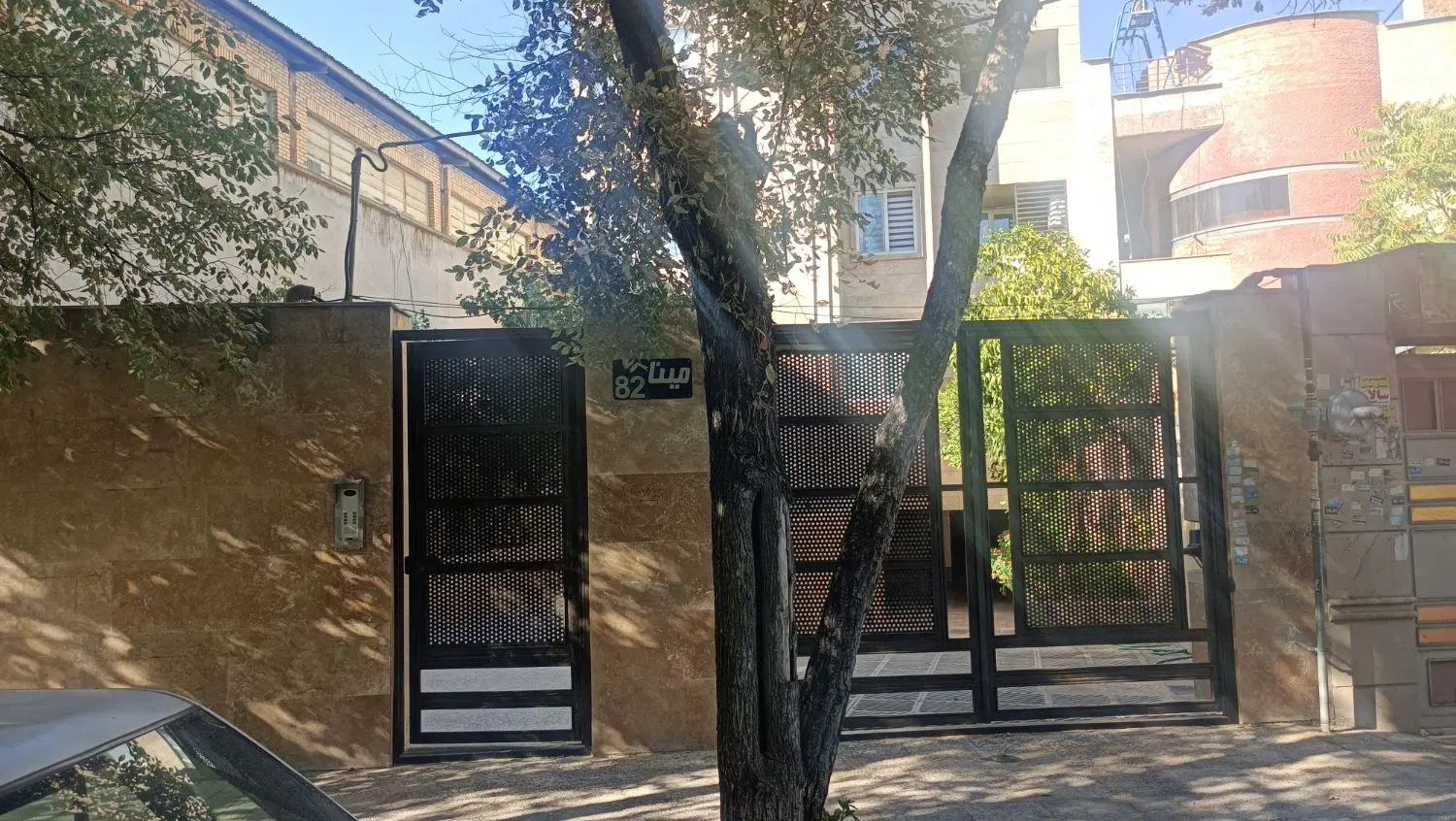 فروش آپارتمان چهار خوابه قصردشت فرهمندفر