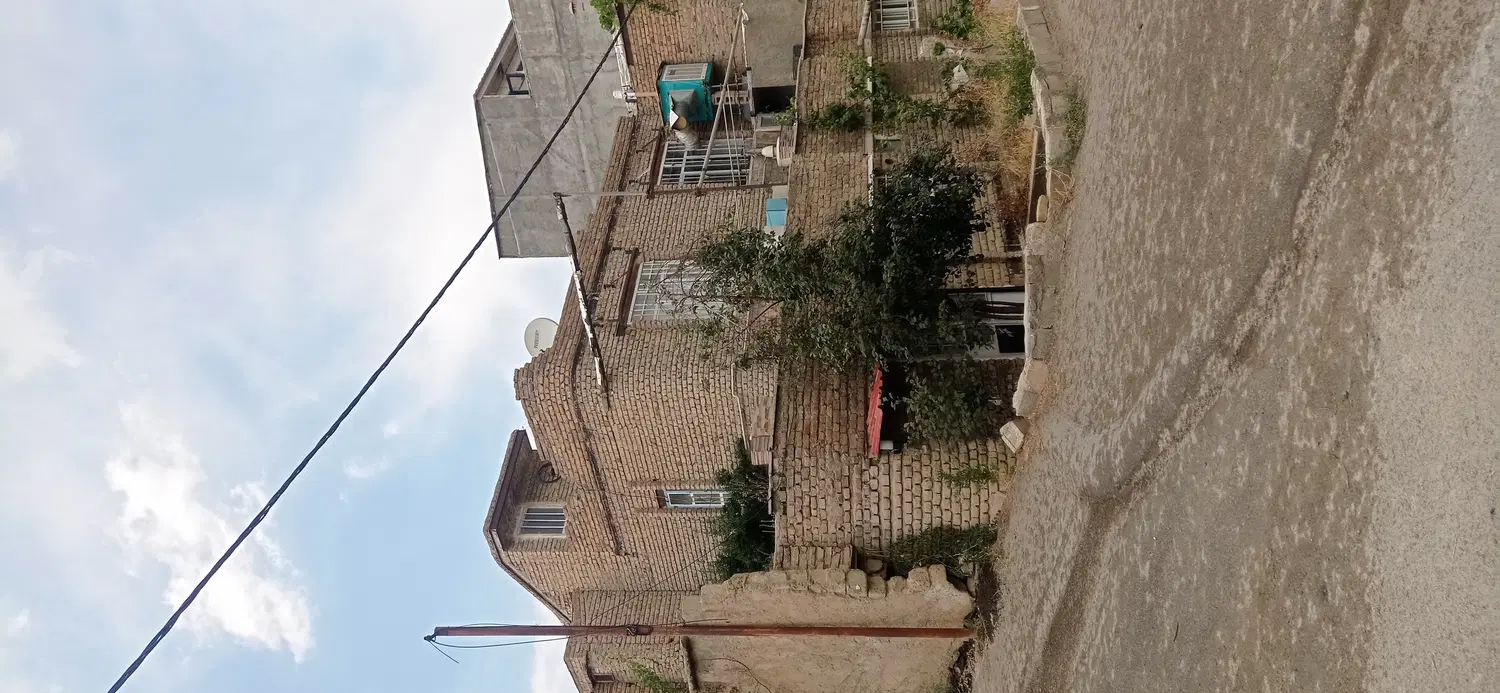 فروش خانه مسکونی حیاط دار
