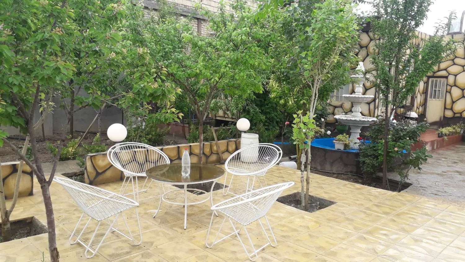 فروش باغ ویلا مسکونی 850متر ابتدای بهار