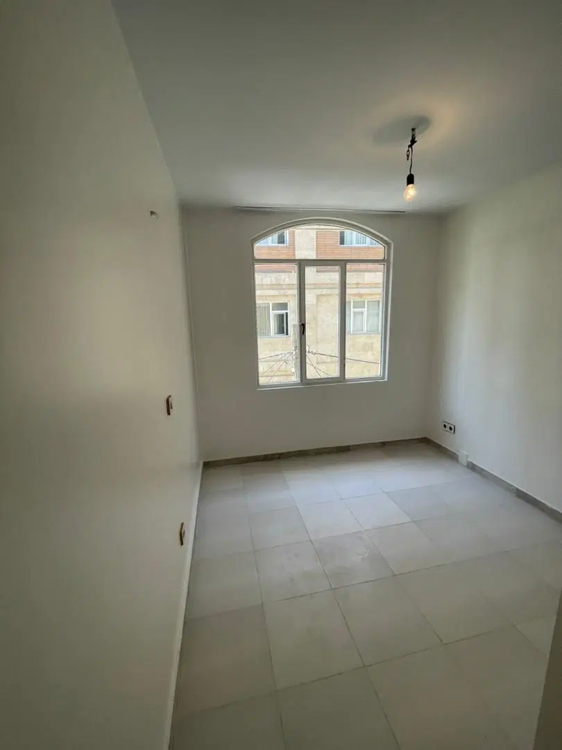 اپارتمان ۴۵متری خواجه نظام (مناسب یکنفر خانم تک)
