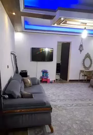 ساختمان دوطبقه درکهنز