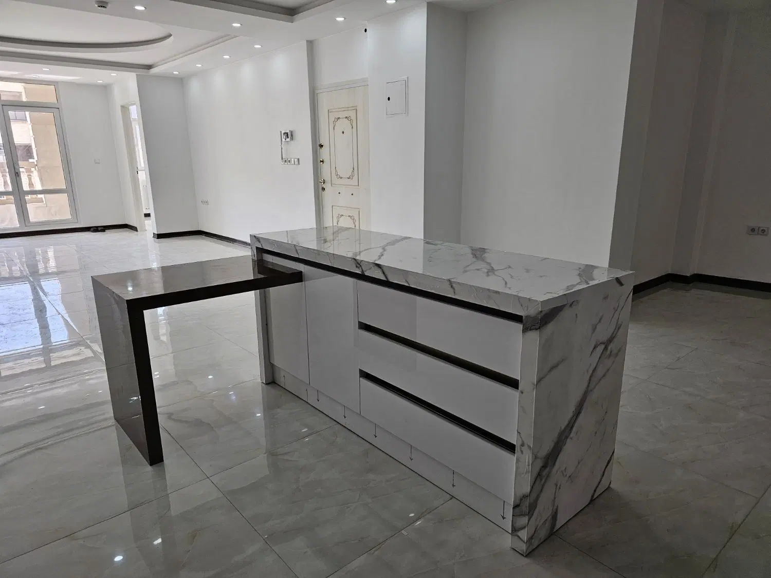 تک واحدی_۱۴۱ متری_ زیتون کارمندی