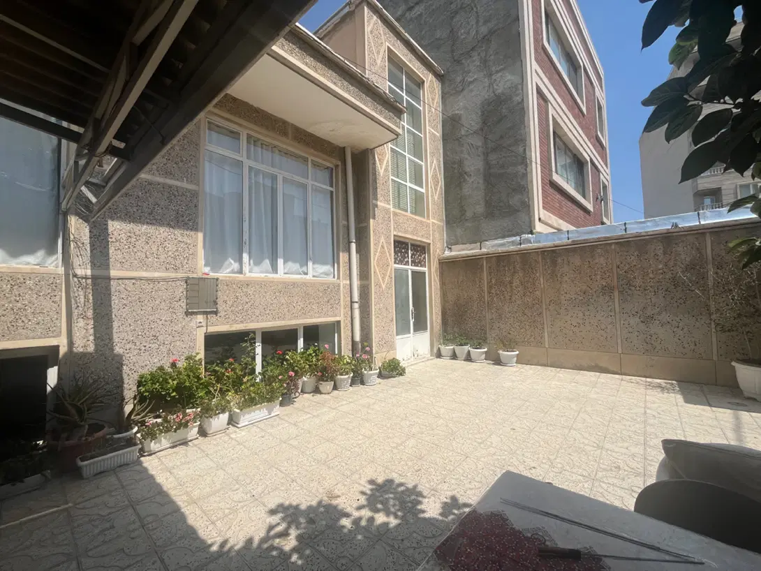 فروش خانه مسکونی استادبرزگر