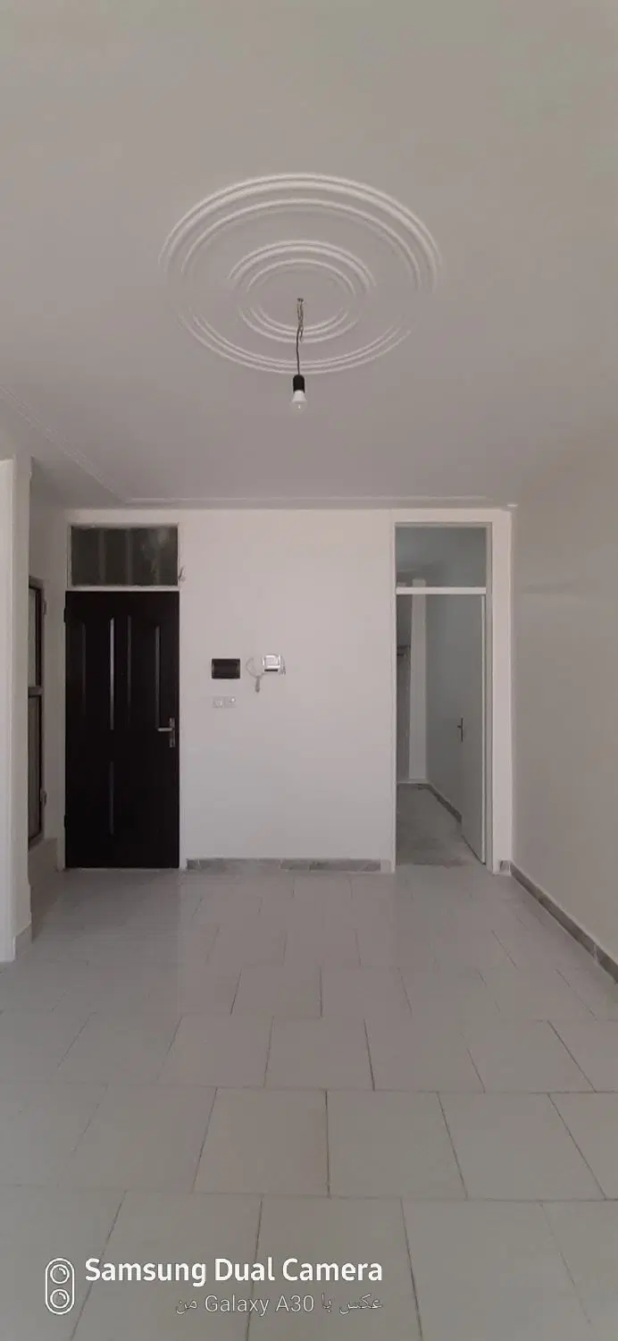واحد ۷۰ متری ، واقع در خیابان رجائی حصارک