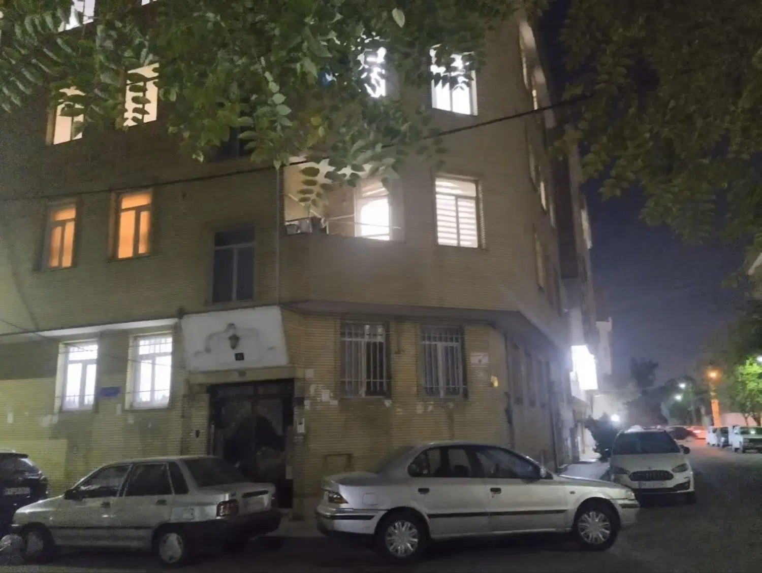 واحد ۶۱ متری ط۳ نبرد خ بهشتی
