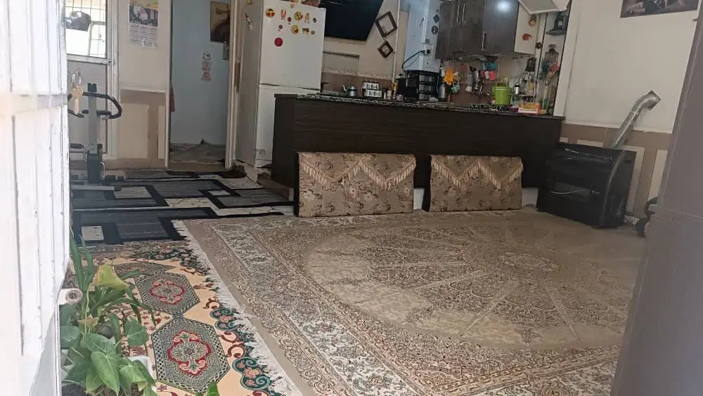 منزل ۷۰ متری واقع در سلطان اباد