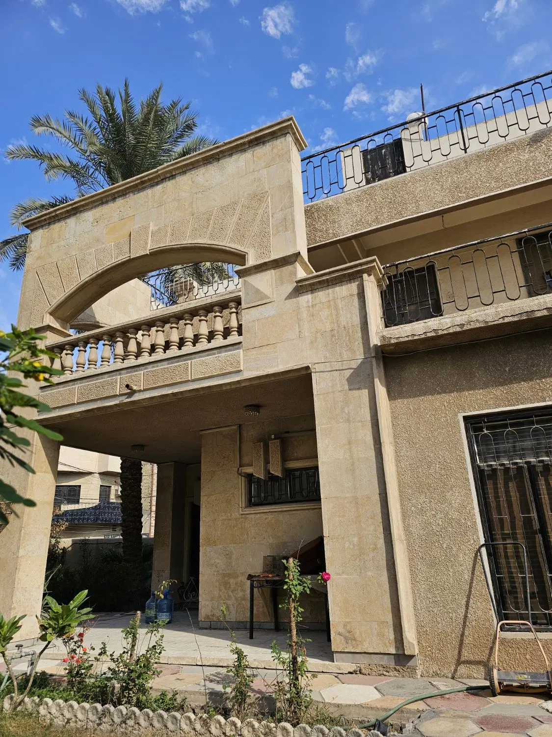 مغازه ۱۷ متر ۱۷ شهریور نزدیک میدان خراسون