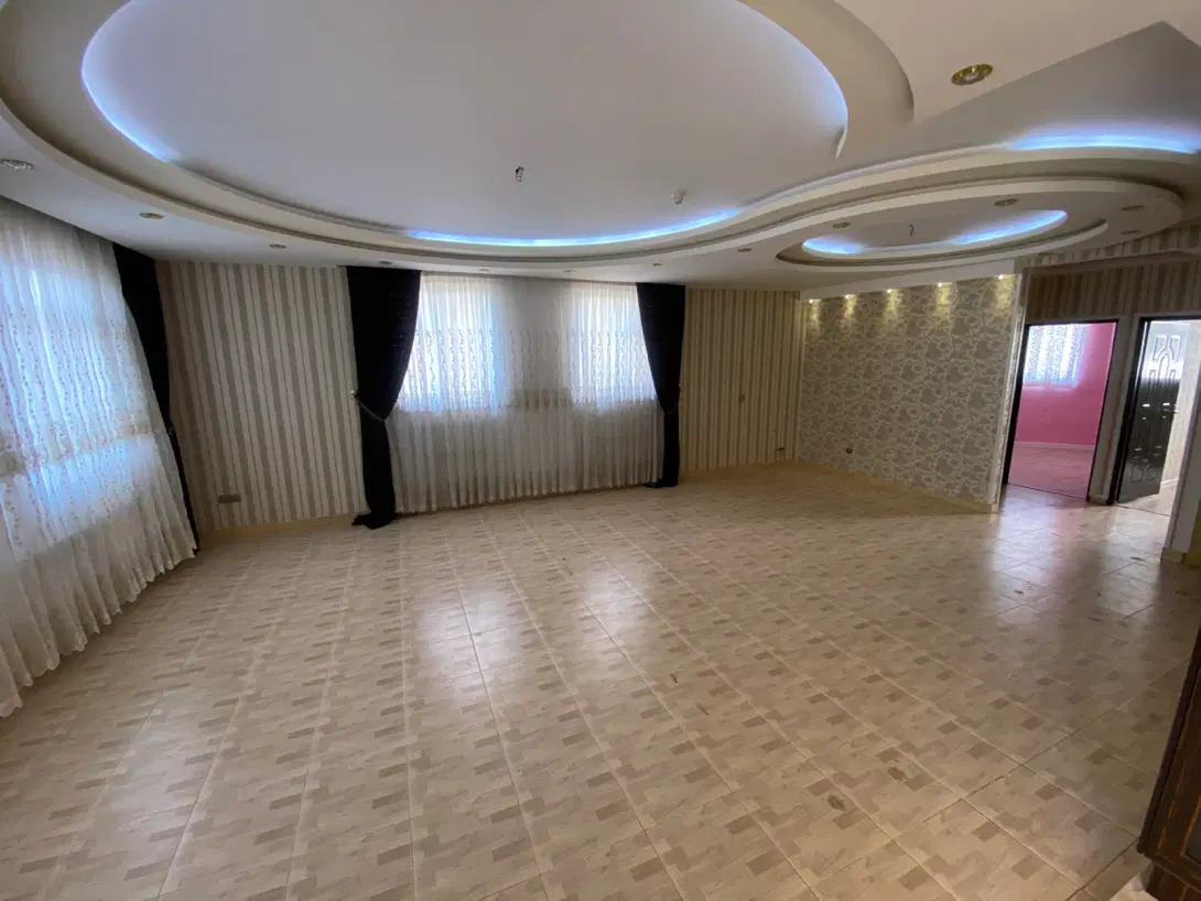 اپارتمان ۱۱۲متری ولیعصر جهاد
