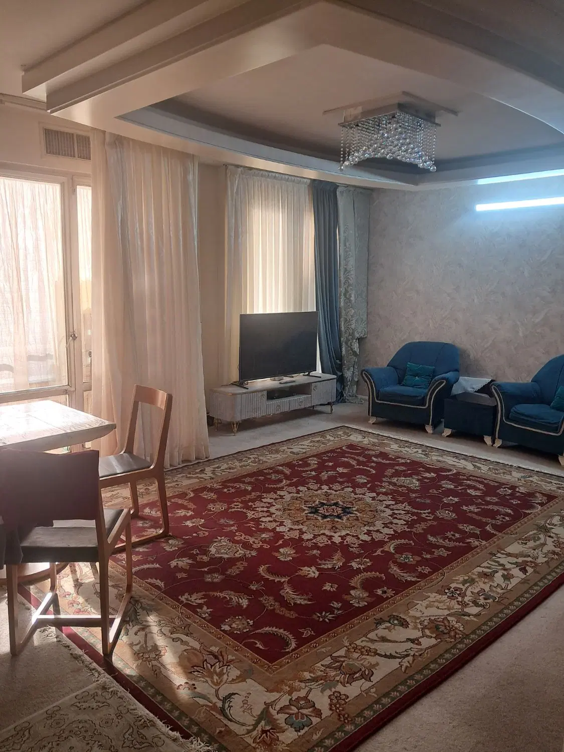 آپارتمان ۸۰ متری در کامیاب ۱۰ دقیقه به حرم مطهر