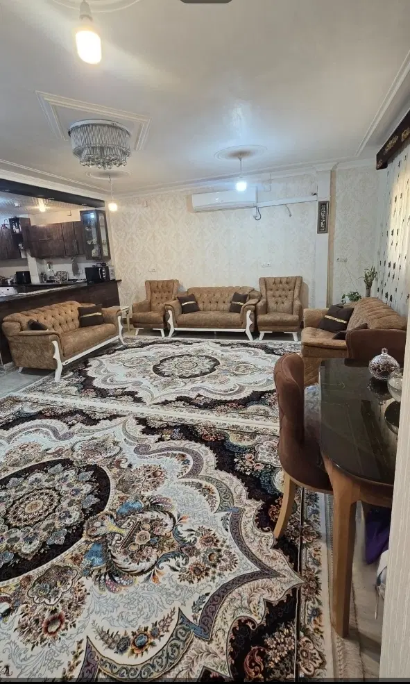 واحد آپارتمانی طبقه اول