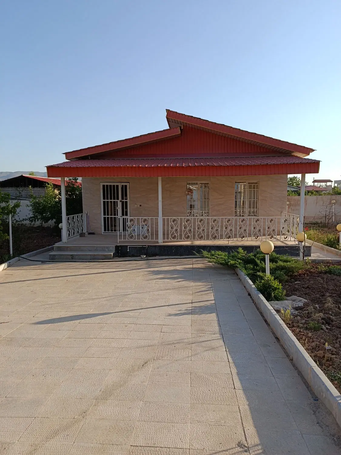 1100متر زمین سندقطعی با کنتور برق