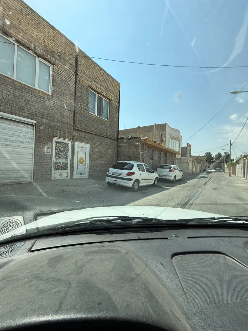 ۲۵۰مترزمین ۹۰مترزیربنا