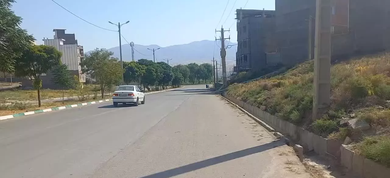زمین ۵ هکتاری