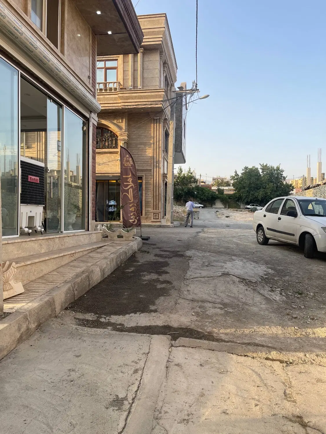 زمین تجاری۵۰متری با امکان ساخت چهارواحد-اکازیون