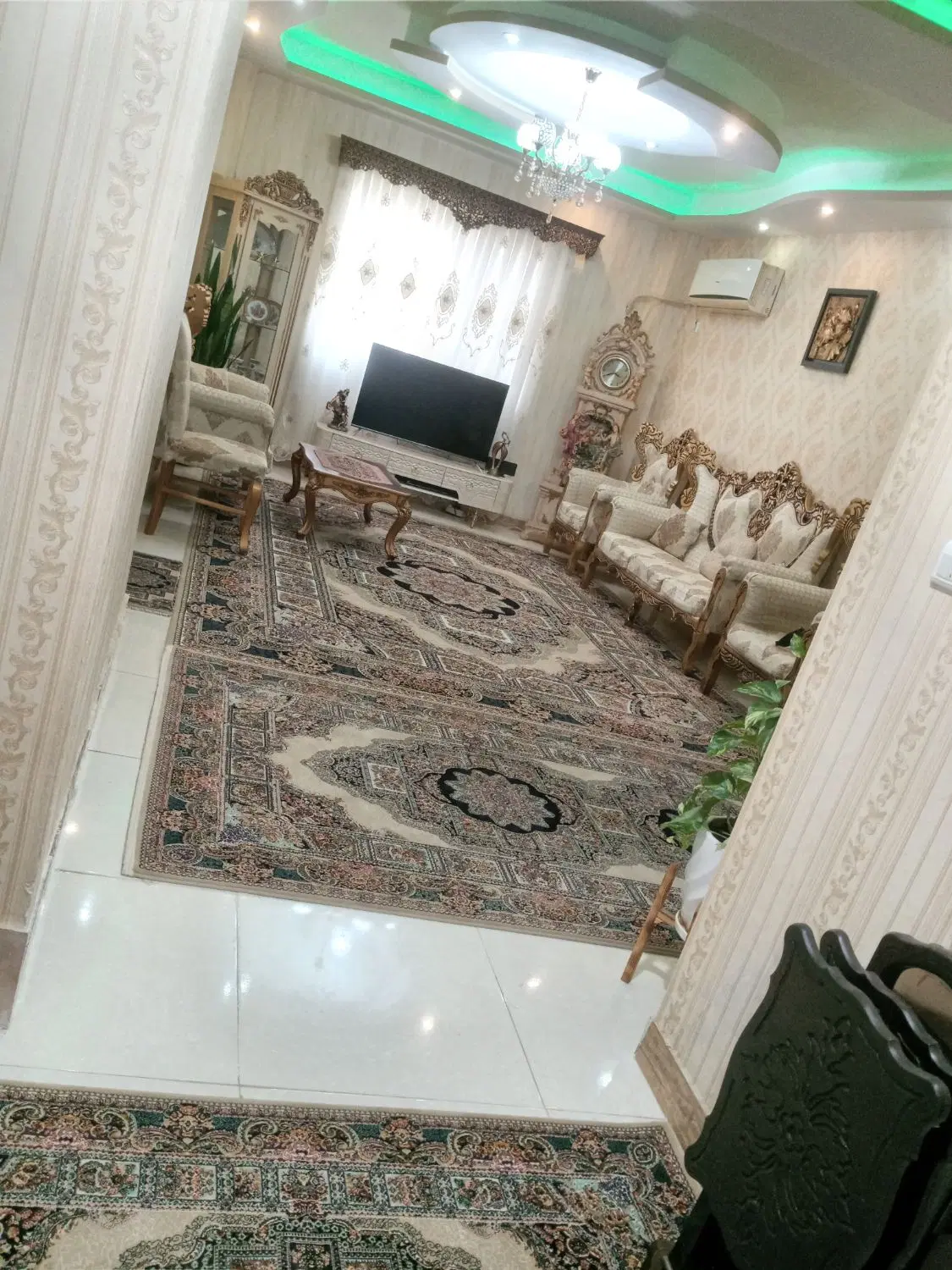 آپارتمان ۷۷ متری