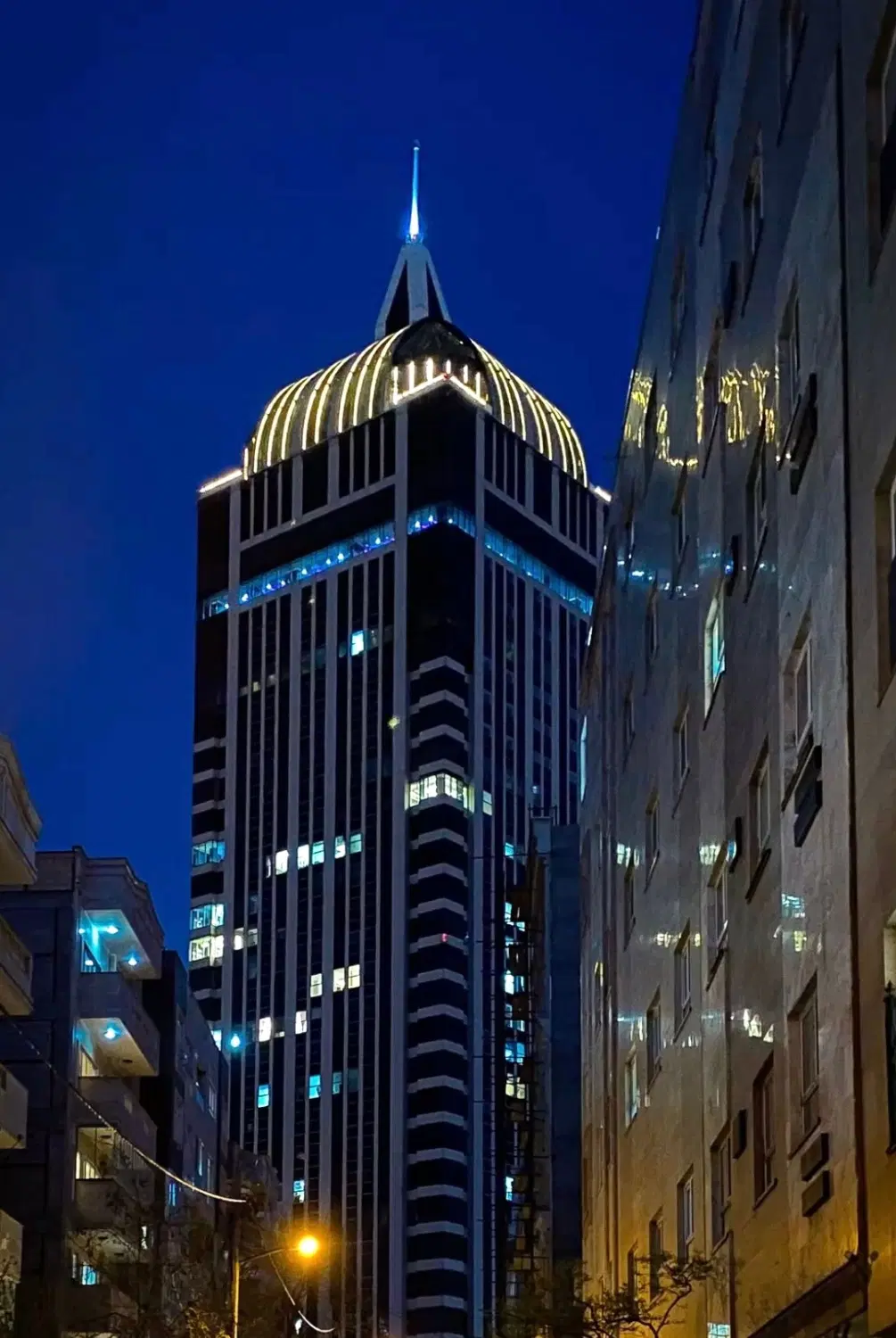 فروش واحد تجاری