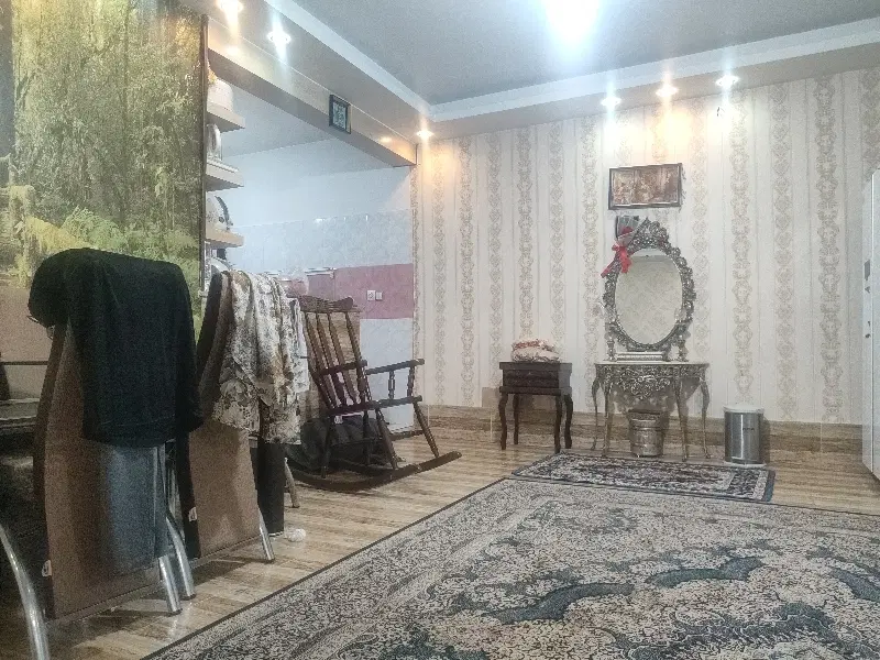 آپارتمان طبقه همکف ۸۵ متری آوینی۳