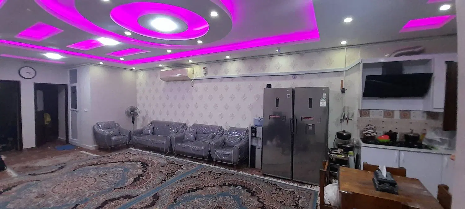 واحد ۱۰۰ متری همکف سه خواب شهرک گلها