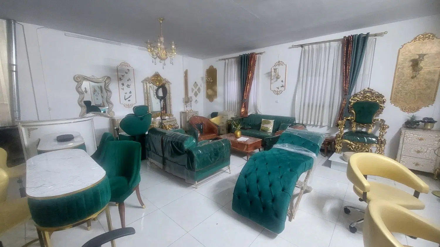اجاره۷۰متراداری برخیابان زهدی بالای همکف
