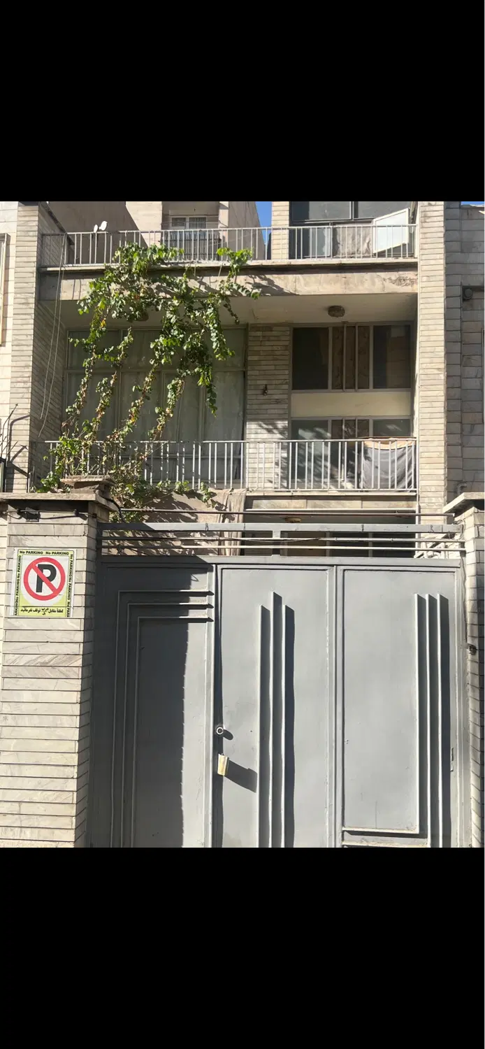 اجاره خانه دربستی ویلایی ۳ طبقه عبدل آباد خ رحمان