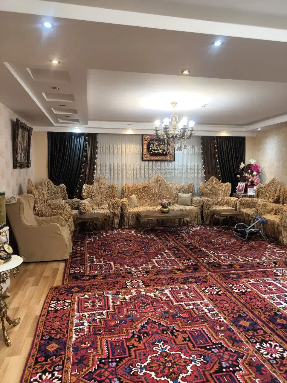 یک واحد آپارتمان بسیار شیک و زیبا در خیابان آسمان