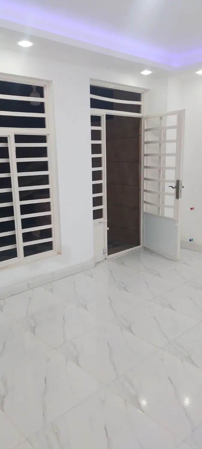 منزل مسکونی شهرک برق باسفرجان