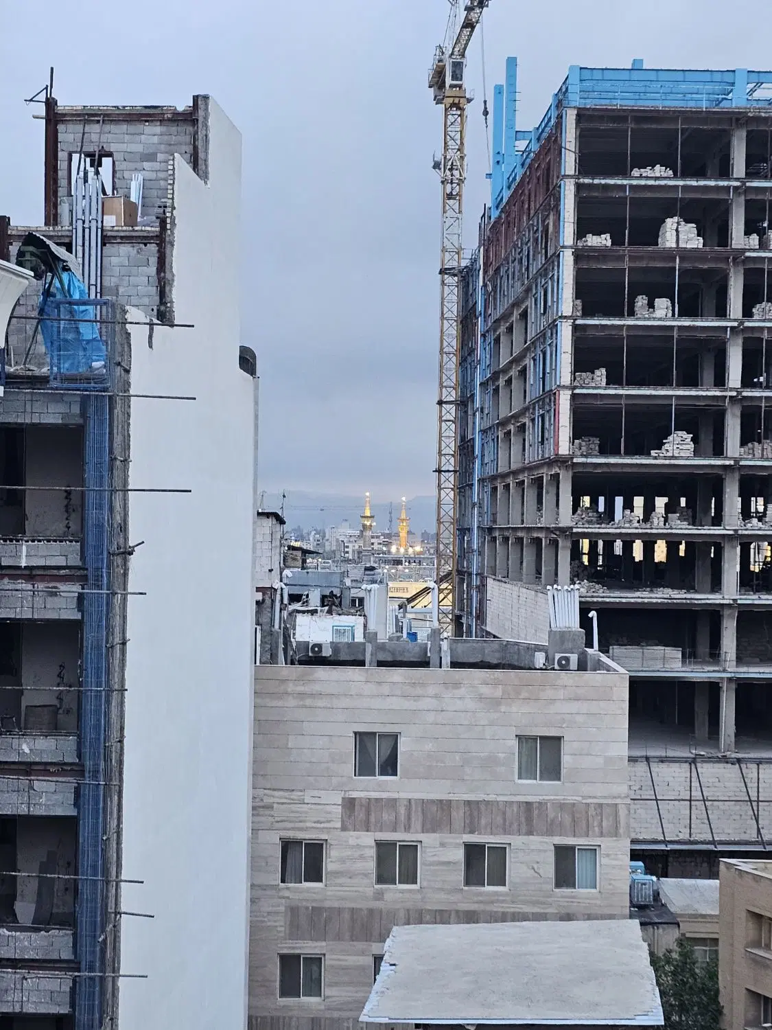 ویلایی زمین نزدیک حرم مطهرامام رضا_شهدا_سرشور
