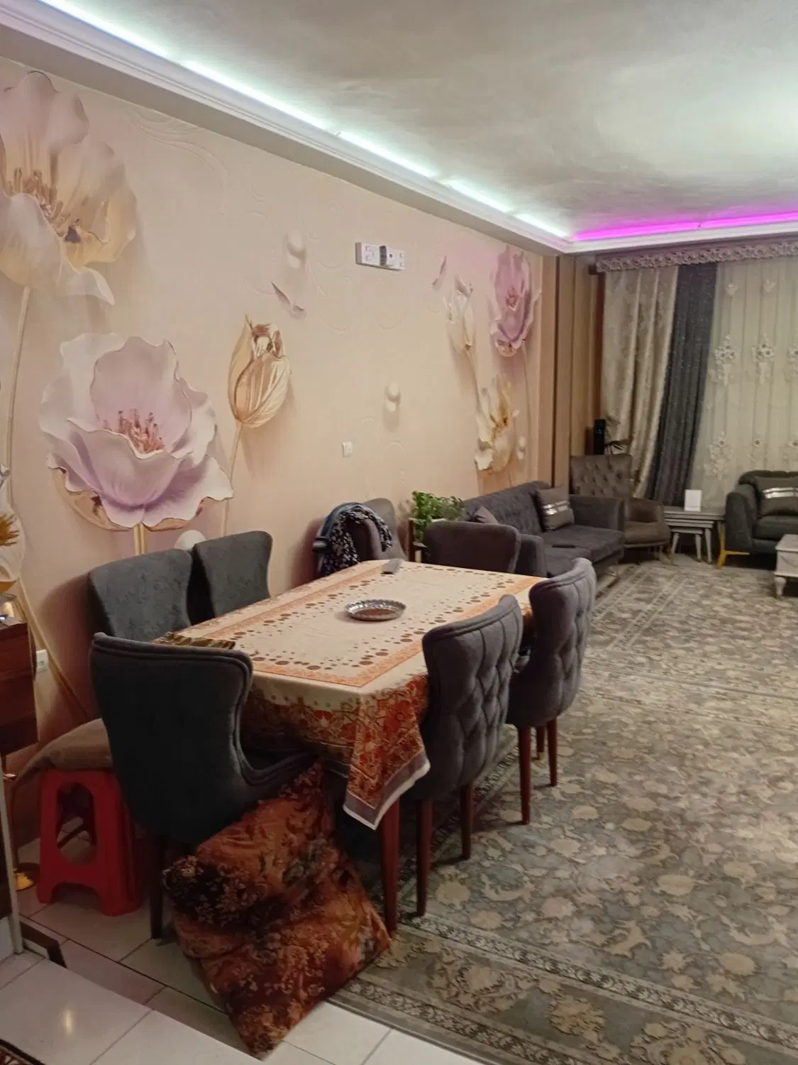 ۹۰ متر با پارکینگ و آسانسو