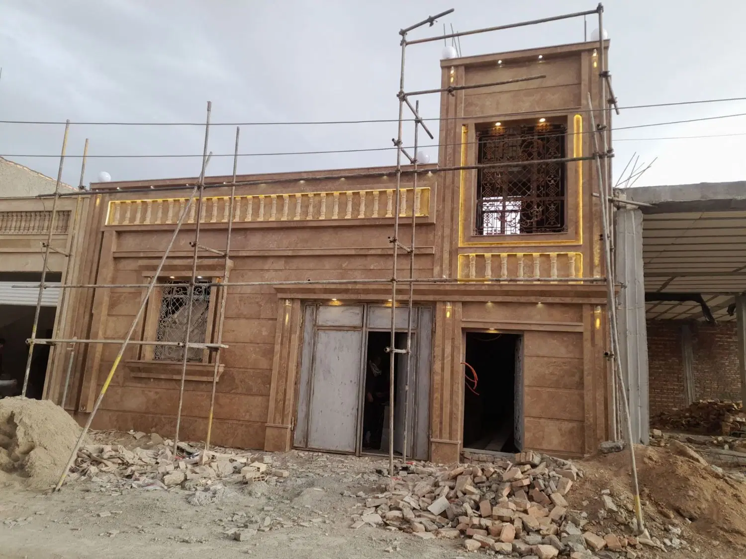 ویلایی شهرک برق