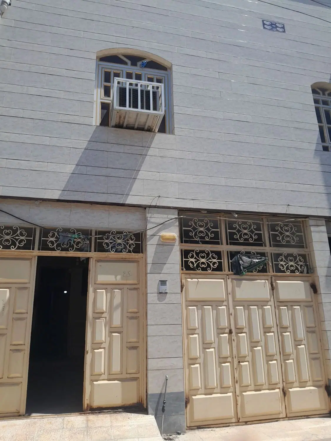 یک خونه دو واحد مجذا