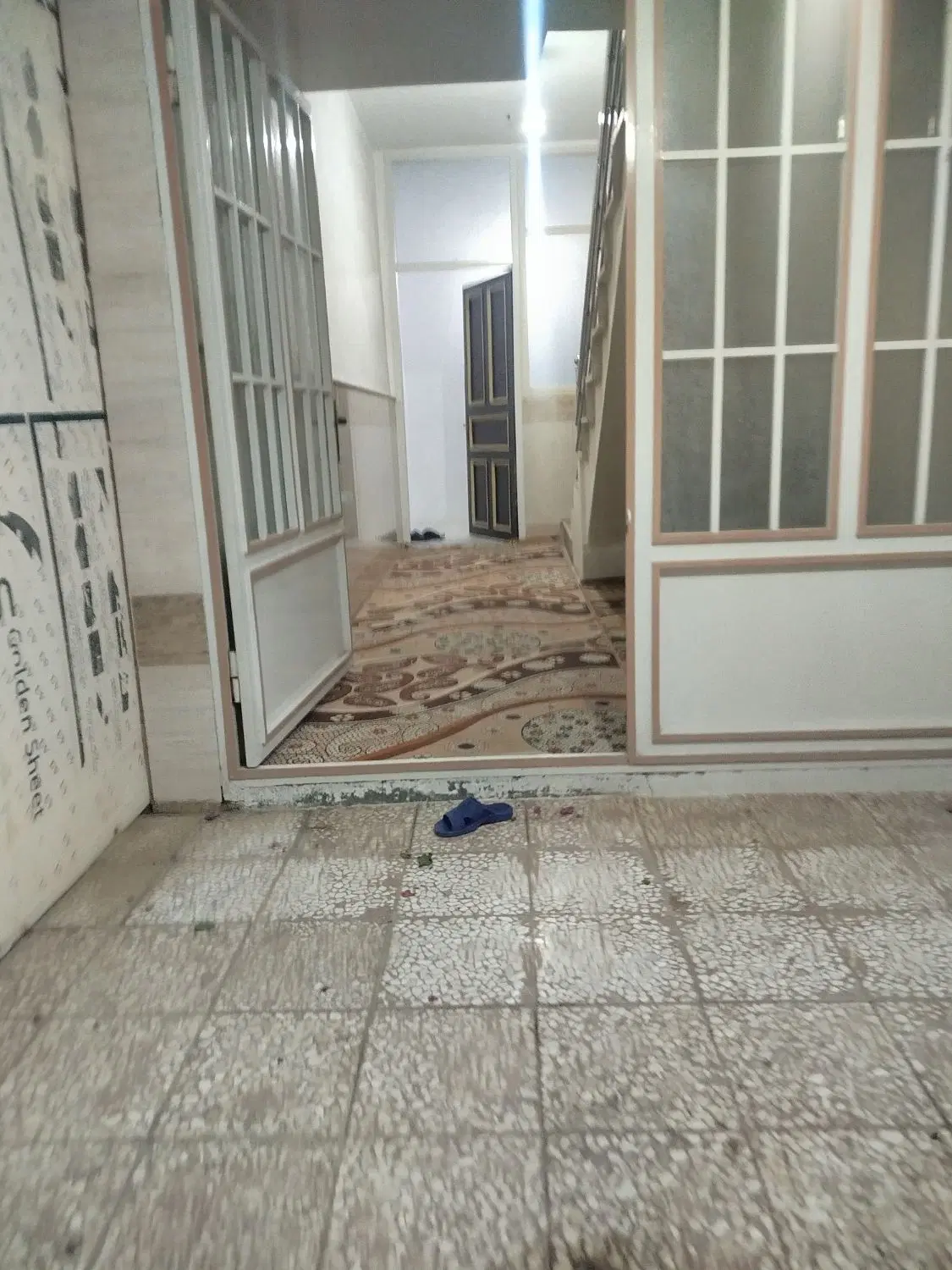 خونه ویلایی طبقه بالا ۱۴۰ متری دوخوابه راه جدا