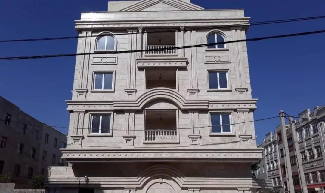 زمین ۲ نبش بر ورزش