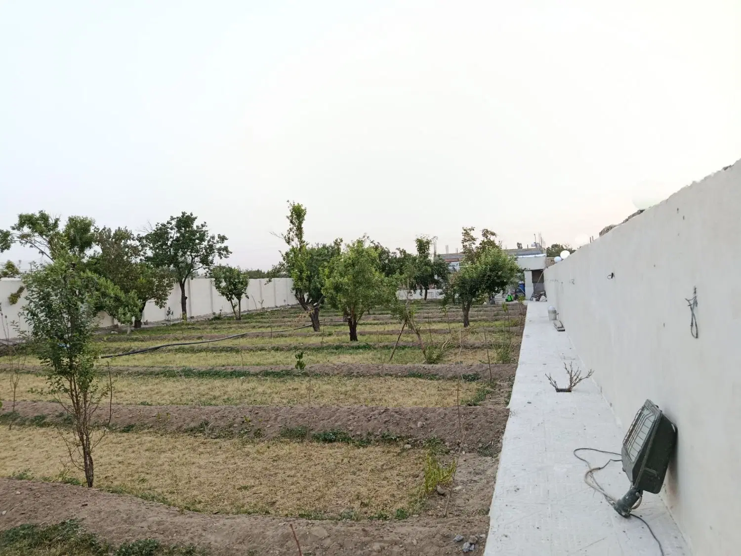 1100 زمین 30 بنا نوساز گلپایگان روستای استهلک
