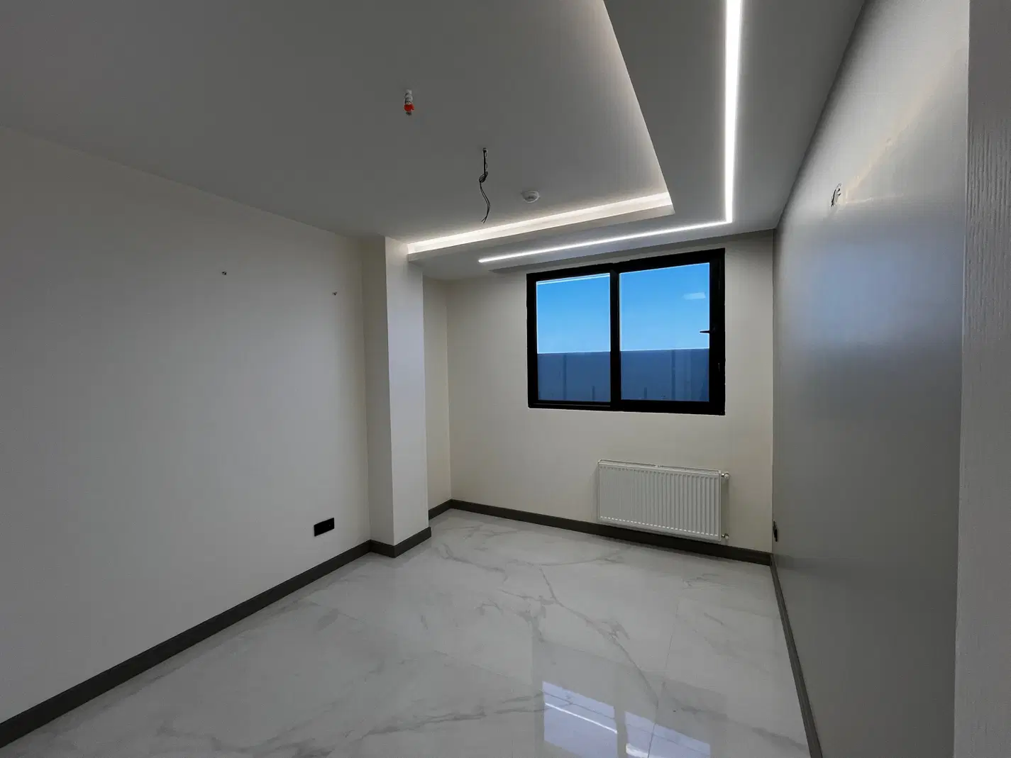 دفترکار۵۰ متری در شیخ صدوق