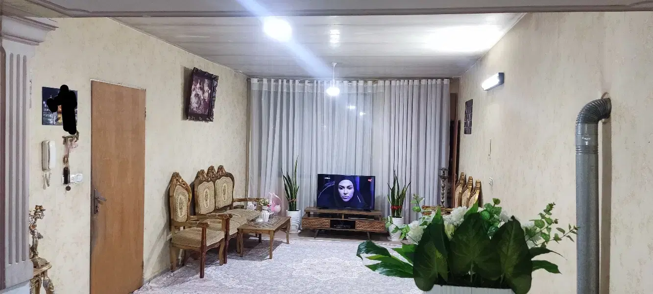 خانه 75متری درشریف اباد طبقه دوم