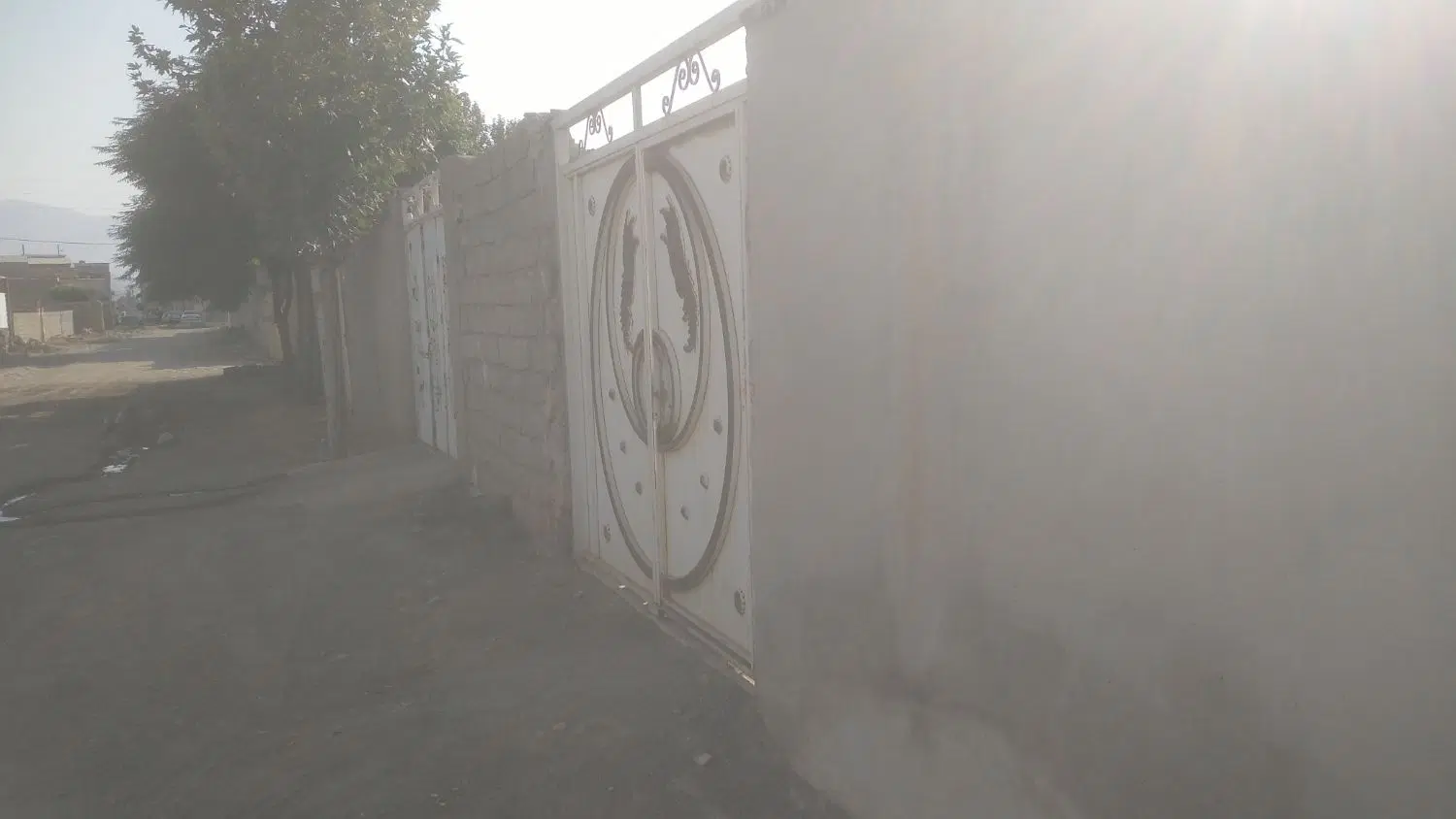 ساختمان نیمه کاره