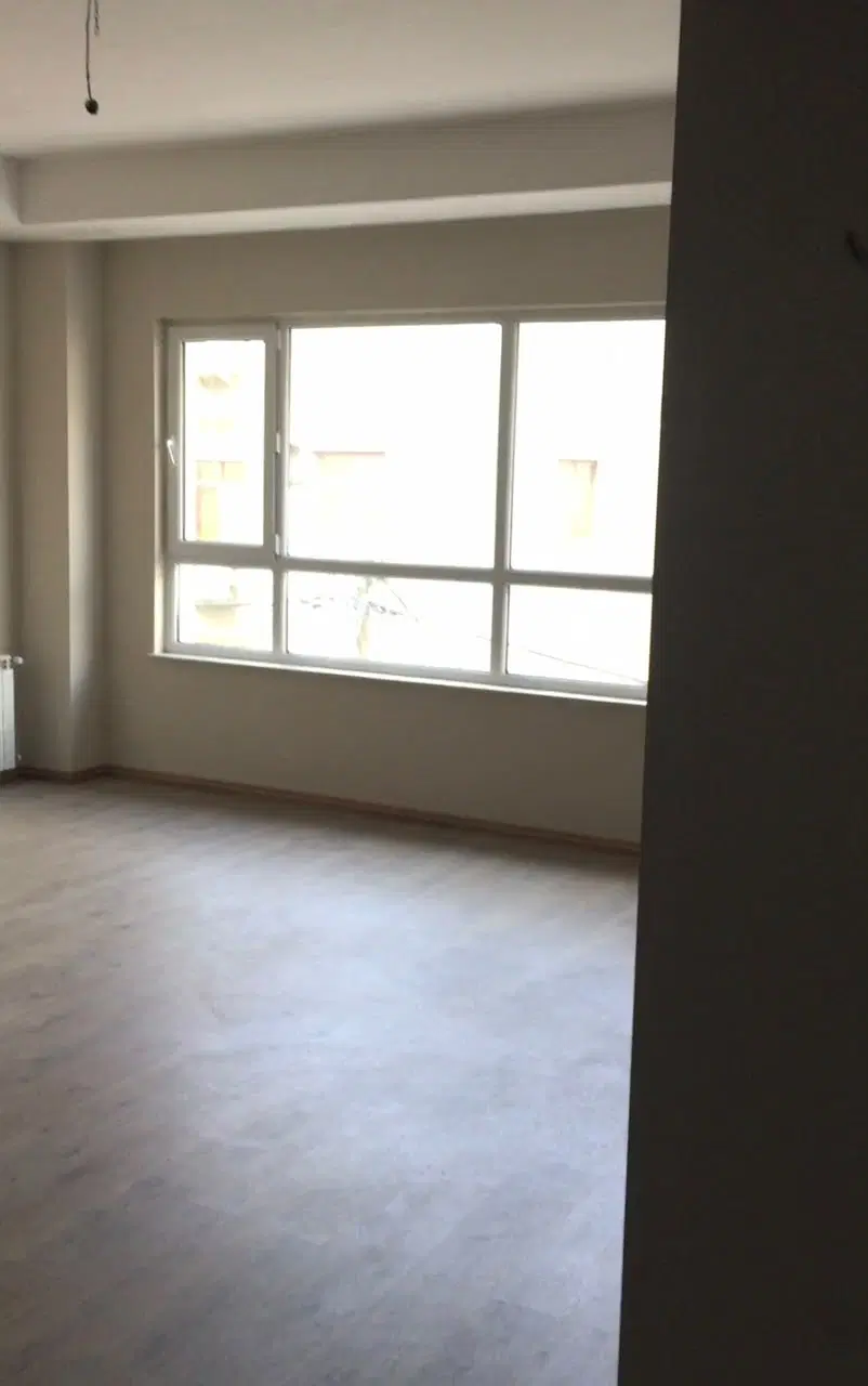 گلسار خ 123 دوخواب 75 متری ط اول