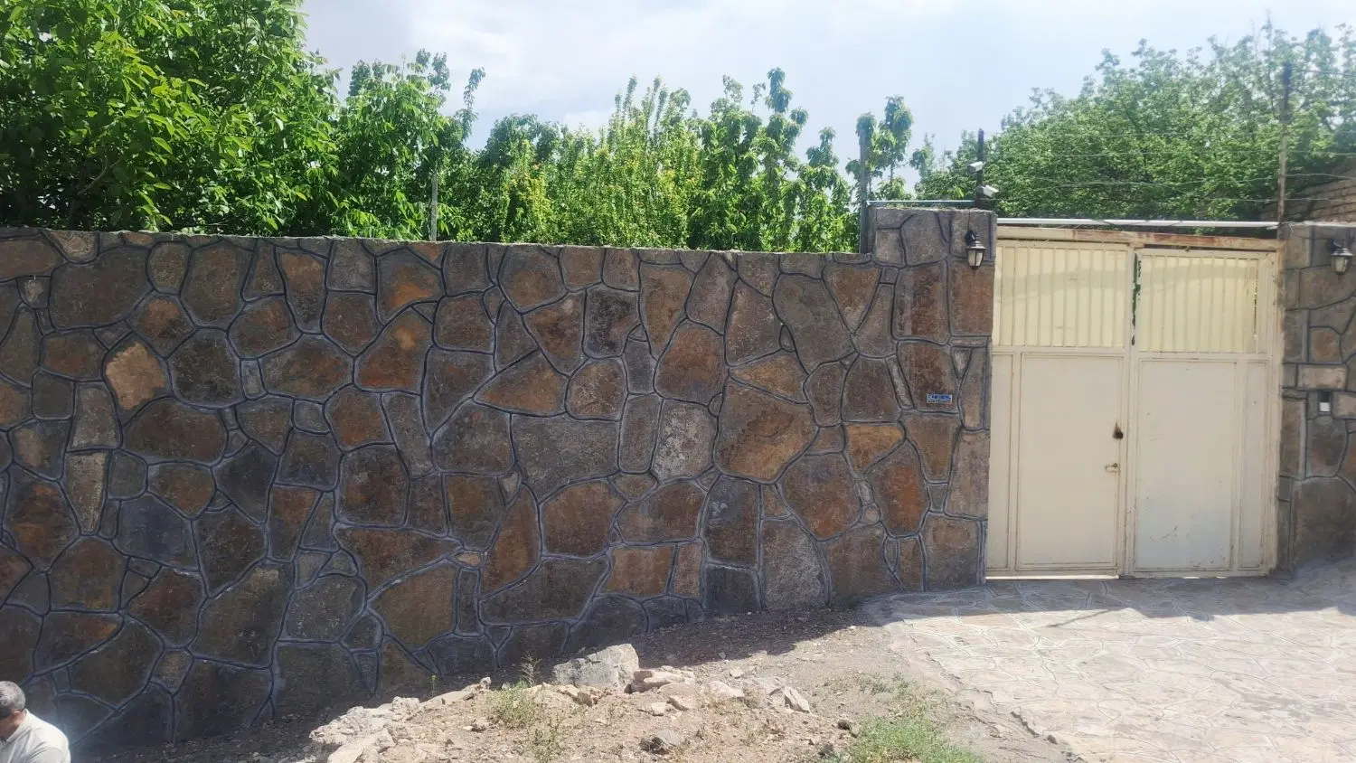 زمین وشنوه ۳۱۰ متر با آب