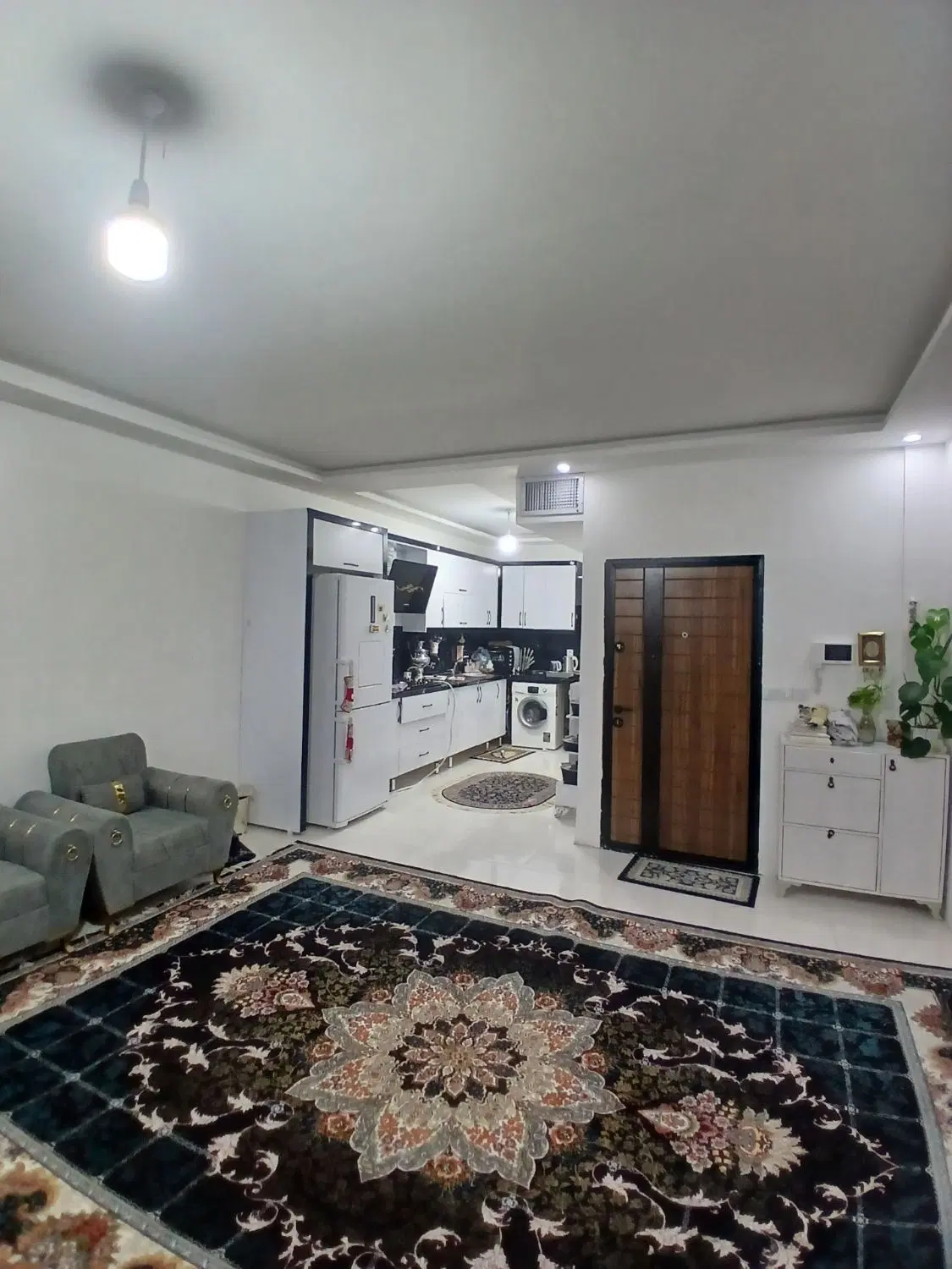اپارتمان۱۱۰متری درمنزل اباد