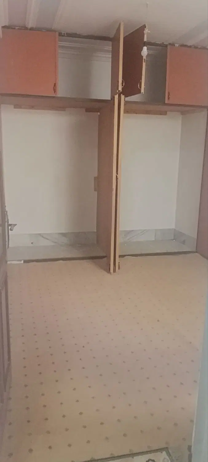 یک خوابه خیابان پیروزی
