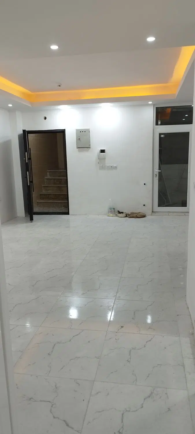 واحد ۷۰ _ کلید اول _ دو پارکینگ