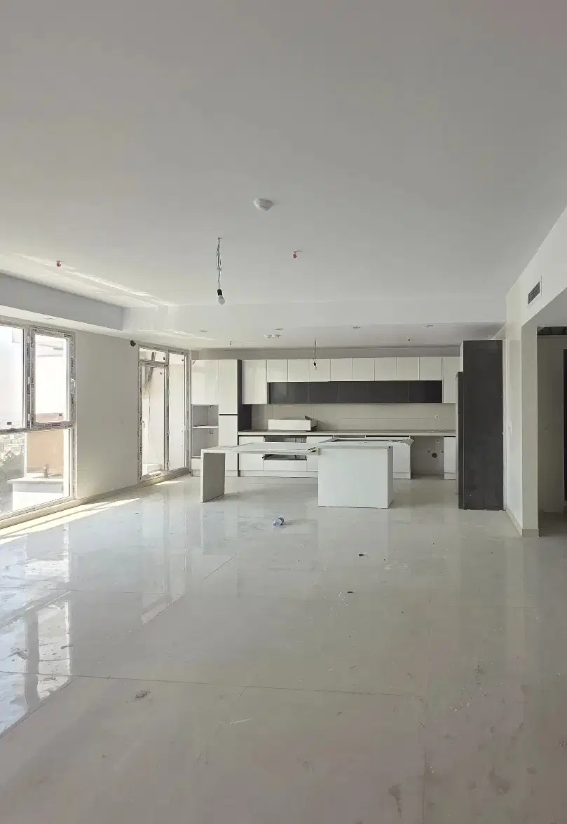 آپارتمان ۱۱۷متر دوخواب_دو پارکینگ سندی_کرمان