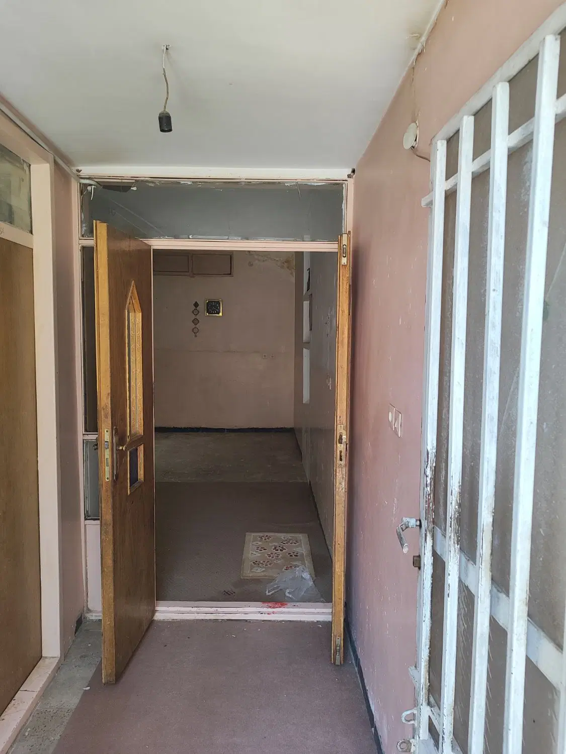 خونه.اتاق اجاره ای 36متری بزرگ حیاط دارمفت
