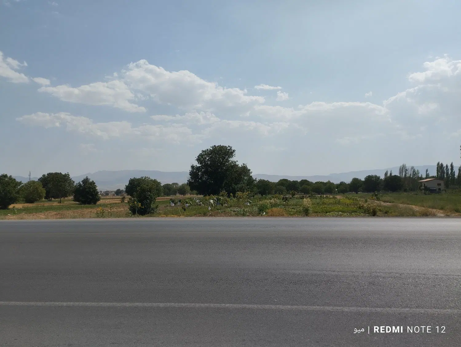 زمین کشاورزی زراعی لب جاده دارای اب